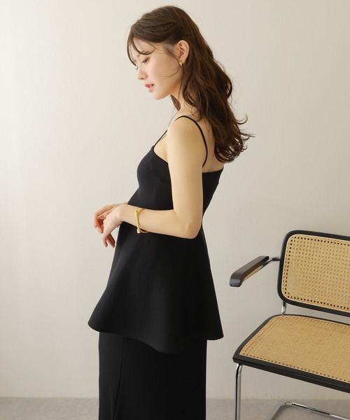 LAULEN(ローレン)の「flare peplum camisole skirt setup /フレア ペプラム キャミソール スカートセットアップ(セットアップ・レディース・ブラウン/ブラック・FREE)」の8枚目の写真