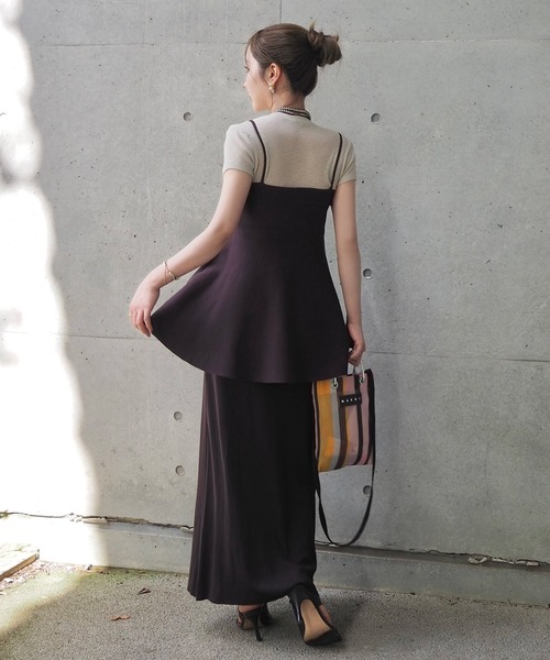 LAULEN(ローレン)の「flare peplum camisole skirt setup /フレア ペプラム キャミソール スカートセットアップ(セットアップ・レディース・ブラウン/ブラック・FREE)」の4枚目の写真
