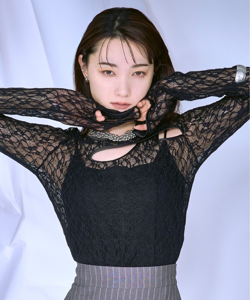 Ezick（エジック）の「Cut out piping レースプルオーバー（Tシャツ/カットソー・レディース・ブラック/ベージュ/レッド/オフホワイト・FREE）」の19枚目の写真