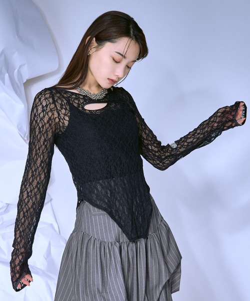 Ezick（エジック）の「Cut out piping レースプルオーバー（Tシャツ/カットソー・レディース・ブラック/ベージュ/レッド/オフホワイト・FREE）」の17枚目の写真