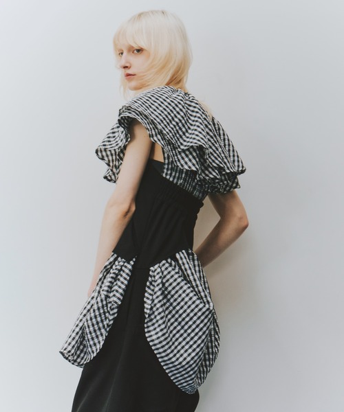 LA BELLE ETUDE（ラベルエチュード）の「ボリュームフリル衿ブラウス（シャツ/ブラウス・レディース・ブラック/その他・FREE）」の7枚目の写真