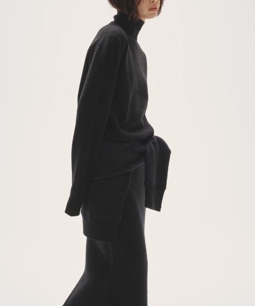 TODAYFUL(トゥデイフル)の「【TODAYFUL/トゥデイフル】Wool Cashmere Turtle Knit/ウールカシミアタートルニット(ニット/セーター・レディース・ブラック/グレー/モカ/サンドベージュ/スカイブルー・FREE)」の2枚目の写真