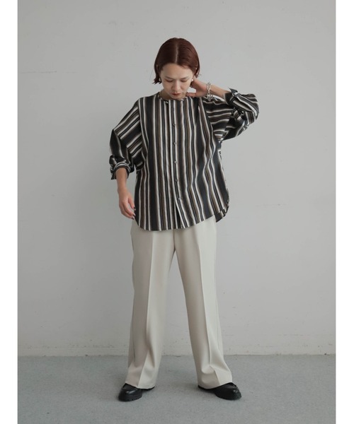 FIL DE FER(フィルデフェール)の「ポリエステルカルゼ センタープレスパンツ(その他パンツ・レディース・グレー/レッド/ベージュ・MEDIUM/SMALL)」の4枚目の写真