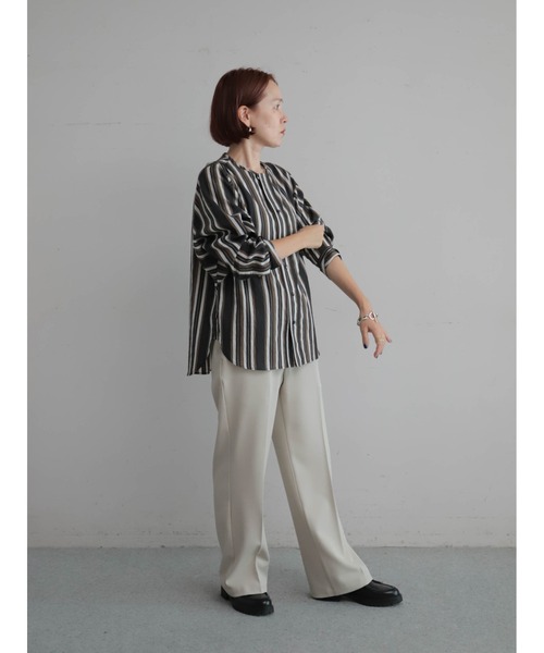 FIL DE FER(フィルデフェール)の「ポリエステルカルゼ センタープレスパンツ(その他パンツ・レディース・グレー/レッド/ベージュ・MEDIUM/SMALL)」の7枚目の写真
