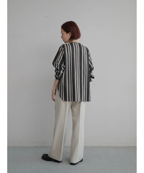 FIL DE FER(フィルデフェール)の「ポリエステルカルゼ センタープレスパンツ(その他パンツ・レディース・グレー/レッド/ベージュ・MEDIUM/SMALL)」の6枚目の写真