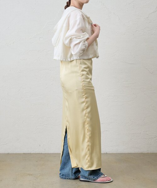 SHENERY（シーナリー）の「《軽量アウター》ショートフードブルゾン（ブルゾン・レディース・オフホワイト/ライトグレー/ブラック・FREE）」の10枚目の写真