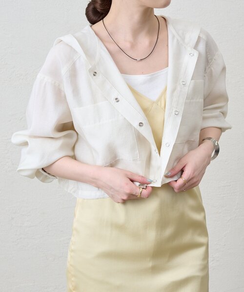 SHENERY（シーナリー）の「《軽量アウター》ショートフードブルゾン（ブルゾン・レディース・オフホワイト/ライトグレー/ブラック・FREE）」の15枚目の写真