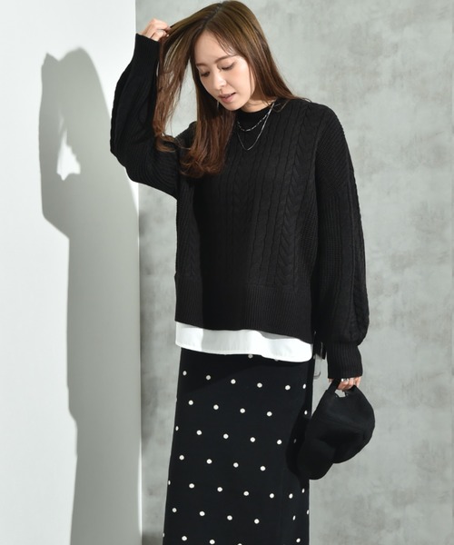 INTERPLANET（インタープラネット）の「ケーブル柄裾異素材ドッキングクルーネックプルオーバー（ニット/セーター・レディース・グレー/ブラック/レッド/ブルー・FREE）」の18枚目の写真