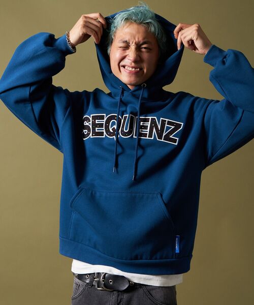 SEQUENZ（シークエンズ）の「【SEQUENZ（シークエンズ）】SO LOGO APPLIQUE STONE P/K / ワッペン ラインストーン パーカー スウェット 裏起毛（パーカー・メンズ・ピンク系その他/ブラック/ブルー・LARGE/MEDIUM/SMALL）」の22枚目の写真
