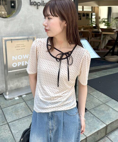DISCOAT(ディスコート)の「【umm.】ドットチュール半袖プルオーバー(Tシャツ/カットソー・レディース・アイボリー/ブラック・FREE)」の17枚目の写真