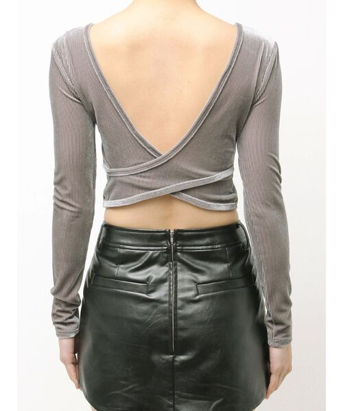 GYDA（ジェイダ）の「VELOUR RIB BACK CROSS トップス（Tシャツ/カットソー・レディース・グレー/ブラック・FREE）」の13枚目の写真