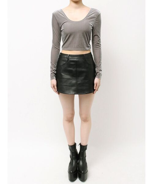 GYDA（ジェイダ）の「VELOUR RIB BACK CROSS トップス（Tシャツ/カットソー・レディース・グレー/ブラック・FREE）」の19枚目の写真