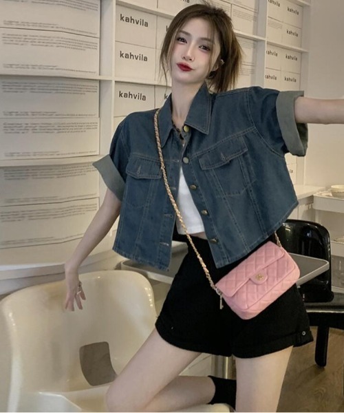 semplice（センプリチェ）の「デニムシャツカラーショートスリーブカットオフジャケット（シャツ/ブラウス・レディース・ブルー・L/M）」の7枚目の写真