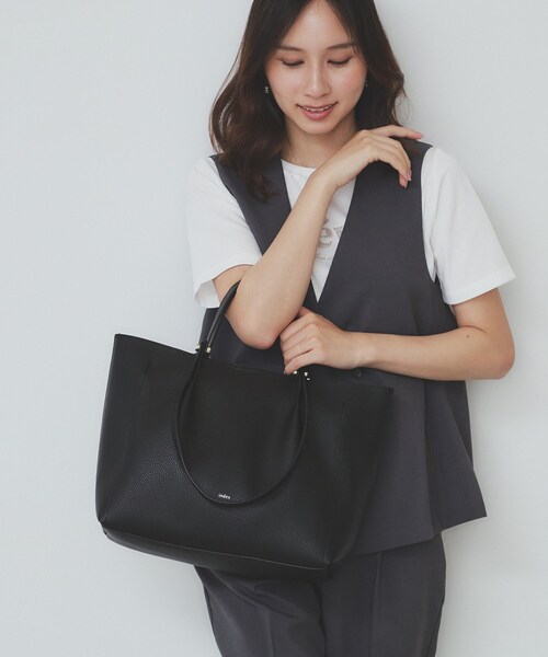 index（インデックス）の「【軽量合皮】ダブルハンドルA4トートバッグ（トートバッグ・レディース・ベージュ系/ブラック/グレー系・00）」の4枚目の写真