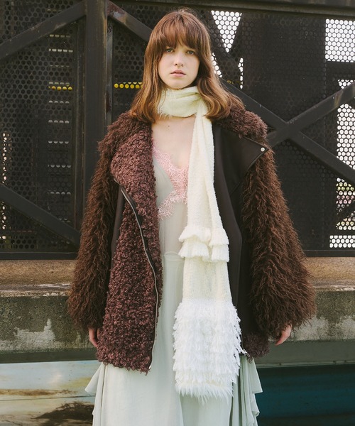 LA BELLE ETUDE（ラベルエチュード）の「ボリュームファー×レザーBIG