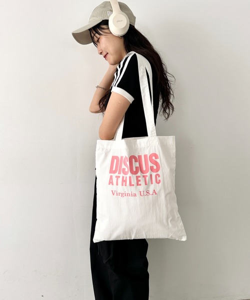 DISCUS(ディスカス)の「DISCUS/ディスカス ロゴプリント ハンドルトート/ブランドロゴ/A4/ライトコットン(トートバッグ・レディース・ライトグリーン/ホワイト/ピンク/ダークベージュ/イエロー/ブルー/ライトピンク/ライトブルー・FREE)」の13枚目の写真