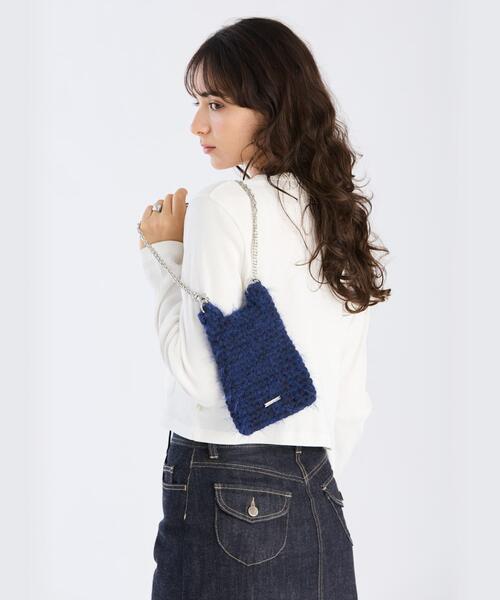 To b. by agnes b.（トゥービーバイアニエスベー）の「フラッフィー ミニ ポシェット（ショルダーバッグ・レディース・ネイビー・FREE）」の7枚目の写真