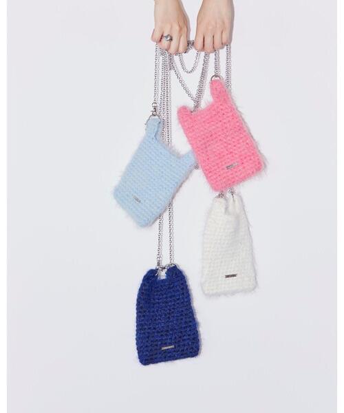 To b. by agnes b.（トゥービーバイアニエスベー）の「フラッフィー ミニ ポシェット（ショルダーバッグ・レディース・ネイビー・FREE）」の8枚目の写真