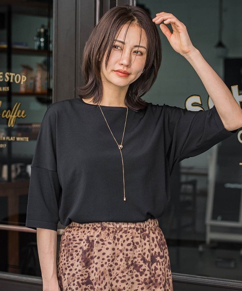 LAUTREAMONT（ロートレアモン）の「バックボタン5分袖ニット≪手洗い可能≫（ニット/セーター・レディース・グリーン/ブラウン/イエロー/ダークベージュ/ブラック/レッド/ブラック系その他・9号）」の2枚目の写真