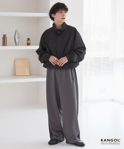 KANGOL（カンゴール）の「KANGOL/カンゴール 別注 ロゴ ワンポイント刺繍 サイドラインワイドトラックパンツ【セットアップ対応】（その他パンツ・メンズ・オフホワイト/チャコールグレー/ブラック/ブラウン・S/M/L）」の7枚目の写真