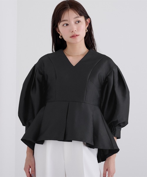 UR'S(ユアーズ)の「ボリュームスリーブプルオーバー(Tシャツ/カットソー・レディース・ホワイト/ブラック/ネイビー・L/M/S)」の2枚目の写真