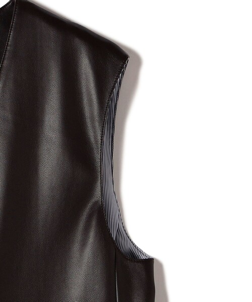 SHIPS(シップス)の「SHIPS Primary Navy Label:〈手洗い可能〉合皮 ジレ(ベスト・レディース・ブラウン・ONE SIZE)」の6枚目の写真