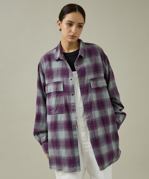 NANGA（ナンガ）の「【NANGA/ナンガ】OMBRE CHECK W PX BOX SHIRT/ワークシャツ/ユニセックス【WEB限定】（シャツ/ブラウス・メンズ・パープル系その他/ブラック系その他・XL/L/M）」の2枚目の写真