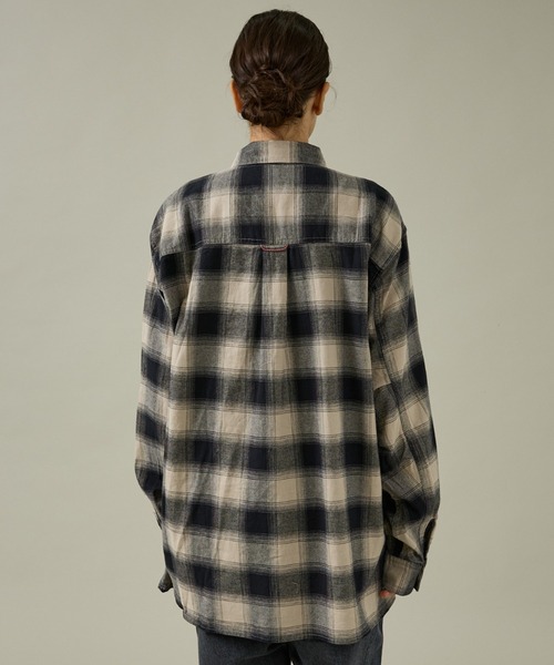 NANGA（ナンガ）の「【NANGA/ナンガ】OMBRE CHECK W PX BOX SHIRT/ワークシャツ/ユニセックス【WEB限定】（シャツ/ブラウス・メンズ・パープル系その他/ブラック系その他・XL/L/M）」の6枚目の写真