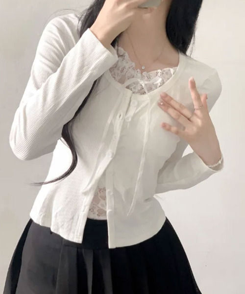 VIVID LADY(ビビッドレディー)の「レースキャミドッキング リブトップス(Tシャツ/カットソー・レディース・グレー/ブラック/ホワイト・FREE)」の4枚目の写真