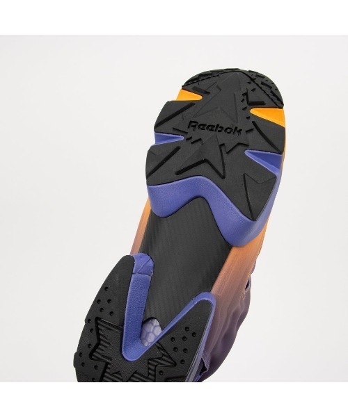 Reebok(リーボック)の「インスタ ポンプフューリー 94 / INSTAPUMP FURY 94(スニーカー・メンズ・オレンジ系その他/レッド系その他・25.0cm/24.0cm/24.5cm/23.5cm/23.0cm/29.0cm/28.5cm/28.0cm/27.5cm/27.0cm/26.5cm/26.0cm/25.5cm/30.0cm)」の9枚目の写真