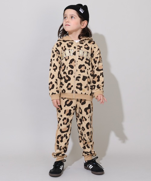 BABYDOLL（ベビードール）の「親子お揃い アーチラメロゴ アニマルジップパーカー 0841K 【ボトムス別売り】（パーカー・キッズ・ブラック/ベージュ・100cm/110cm/120cm/130cm/140cm/150cm）」の12枚目の写真