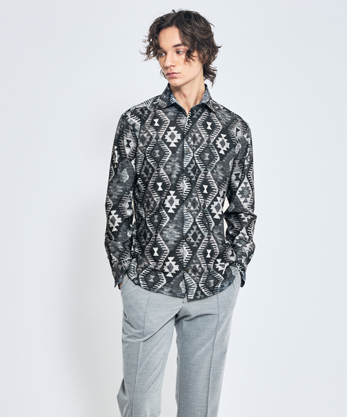 ABAHOUSE(アバハウス)の「360°ストレッチ ゴブラン柄 ジャージーシャツ / 総柄シャツ(シャツ/ブラウス・メンズ・チャコールグレー/ブラウン・44/46/48/50)」の1枚目の写真