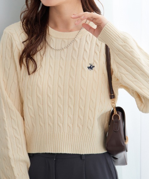 BEVERLY HILLS POLO CLUB(ビバリーヒルズポロクラブ)の「【BEVERLY HILLS POLO CLUB】ケーブル柄ショートニット(ニット/セーター・レディース・アイボリー/ネイビー/レッド・M)」の10枚目の写真