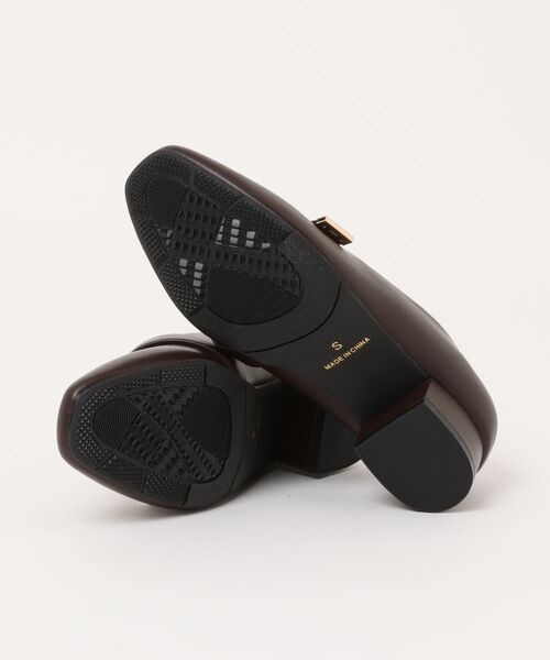 Parade（パレード）の「【雨晴兼用】スクエアトゥ 防水ベルトロファーパンプス 51105（パンプス・レディース・ブラック/ダークブラウン・LL/L/M/S）」の4枚目の写真