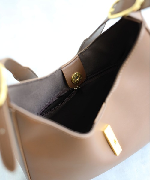 YENNA（イェンナ）の「ミニマルホーボーバッグ（ショルダーバッグ・レディース・ブラック/ブラウン・FREE）」の8枚目の写真