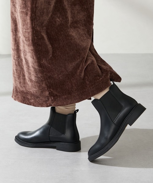 WA ORiental TRaffic(ダブルエーオリエンタルトラフィック)の「アーモンドトゥ フラット サイドゴアブーツ /52405(ブーツ・レディース・ブラウン/ブラック・S/M/L/LL/SS/3L)」の6枚目の写真