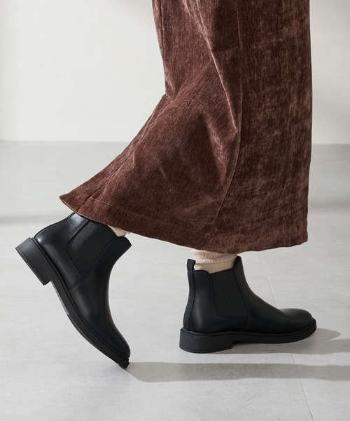 WA ORiental TRaffic(ダブルエーオリエンタルトラフィック)の「アーモンドトゥ フラット サイドゴアブーツ /52405(ブーツ・レディース・ブラウン/ブラック・S/M/L/LL/SS/3L)」の7枚目の写真