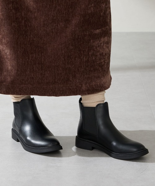 WA ORiental TRaffic(ダブルエーオリエンタルトラフィック)の「アーモンドトゥ フラット サイドゴアブーツ /52405(ブーツ・レディース・ブラウン/ブラック・S/M/L/LL/SS/3L)」の3枚目の写真