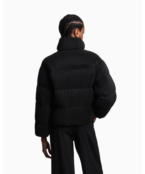 EMPORIO ARMANI（エンポリオアルマーニ）の「【エンポリオ アルマーニ】ジャケット プリーツ入りテクニカルファブリック（ダウンジャケット/コート・レディース・ブラック・36/40/38）」の5枚目の写真