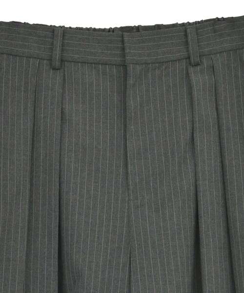 GARAGE OF GOOD CLOTHING（ガレージオブグッドクロージング）の「ストライプウールライク裾タックバレルパンツ（その他パンツ・レディース・グレー系その他2・38/36）」の15枚目の写真