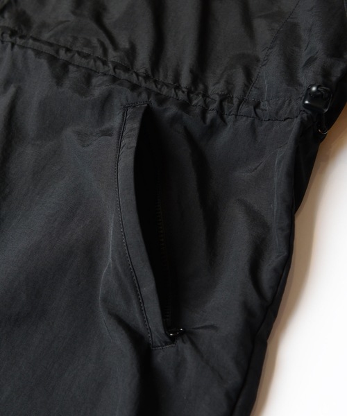 HOLIDAY（ホリデイ）の「SUPPLEX NYLON ANORAK DRESS サプレックスナイロンアノラックドレス（ナイロンジャケット・レディース・ピンク/ブラック・ONE SIZE）」の8枚目の写真