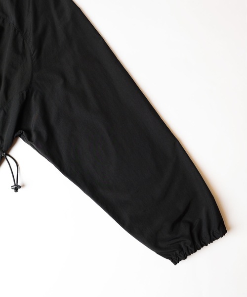 HOLIDAY（ホリデイ）の「SUPPLEX NYLON ANORAK DRESS サプレックスナイロンアノラックドレス（ナイロンジャケット・レディース・ピンク/ブラック・ONE SIZE）」の10枚目の写真