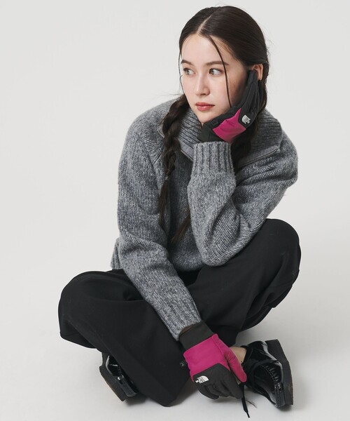 THE NORTH FACE（ザノースフェイス）の「＜THE NORTH FACE＞ヌプシ イーチップ グローブ（手袋・レディース・ブラック/ピンク・S）」の6枚目の写真