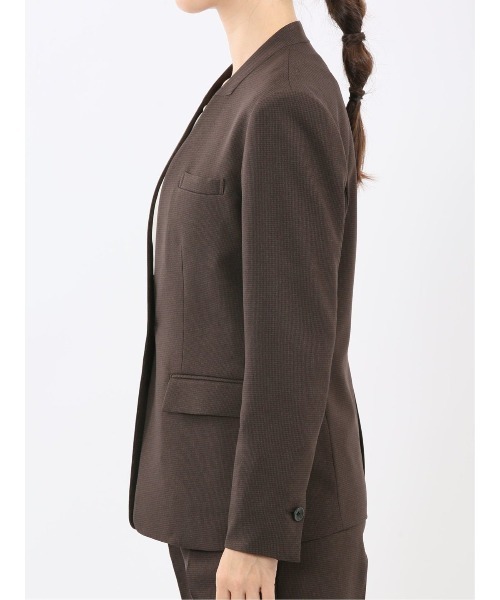 m.f.editorial(エムエフエディトリアル)の「【ストレッチ ウォッシャブル】m.f.エディトリアルレディース ウール調 リラクシング ノーカラージャケット 千鳥こげ茶(セットアップ可能(スーツジャケット・レディース・ダークウッド・S/MEDIUM/LARGE)」の8枚目の写真