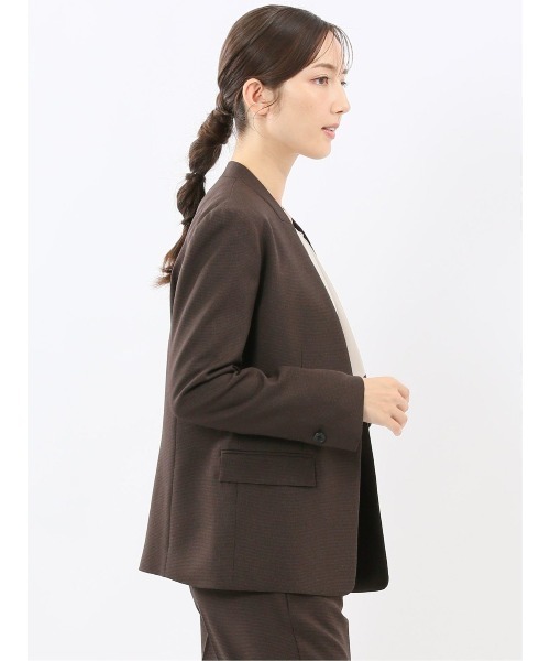 m.f.editorial(エムエフエディトリアル)の「【ストレッチ ウォッシャブル】m.f.エディトリアルレディース ウール調 リラクシング ノーカラージャケット 千鳥こげ茶(セットアップ可能(スーツジャケット・レディース・ダークウッド・S/MEDIUM/LARGE)」の14枚目の写真