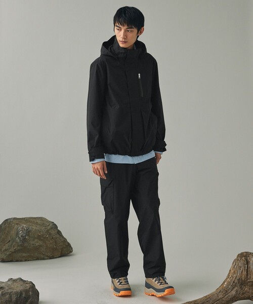 AIGLE（エーグル）の「GORE TEX ゴアテックス 防水 防風 透湿 2レイヤー マウンテンパーカー T-KIT（マウンテンパーカー・メンズ・グレー/ベージュ/ブラック・L/M/S）」の11枚目の写真
