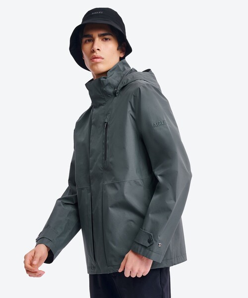 AIGLE（エーグル）の「GORE TEX ゴアテックス 防水 防風 透湿 2レイヤー マウンテンパーカー T-KIT（マウンテンパーカー・メンズ・グレー/ベージュ/ブラック・L/M/S）」の5枚目の写真