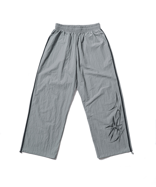 GAKKAI UNIONS(ガッカイユニオンズ)の「スパークルナイロンラインパンツグレー(スウェットパンツ・レディース・その他・MEDIUM/LARGE/SMALL)」の2枚目の写真