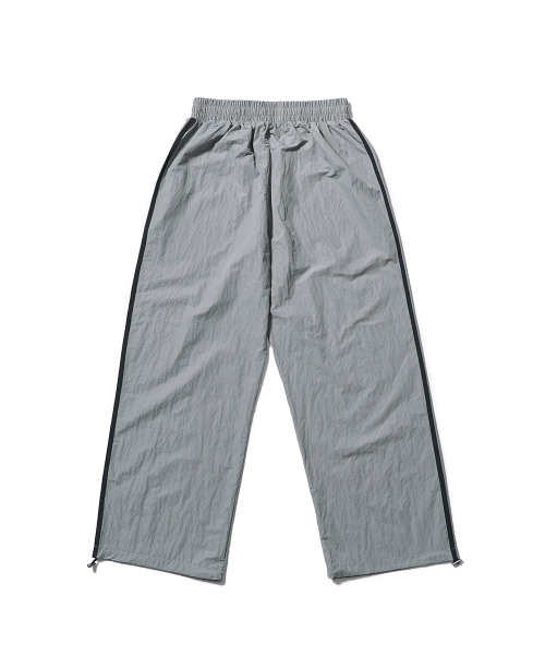 GAKKAI UNIONS(ガッカイユニオンズ)の「スパークルナイロンラインパンツグレー(スウェットパンツ・レディース・その他・MEDIUM/LARGE/SMALL)」の3枚目の写真