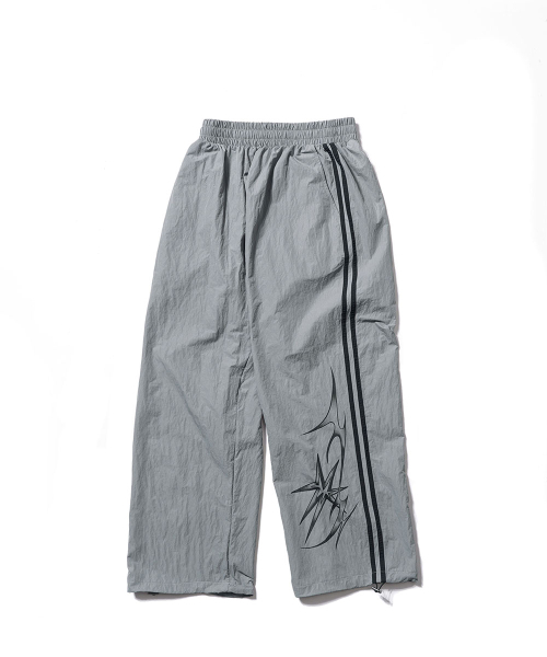 GAKKAI UNIONS(ガッカイユニオンズ)の「スパークルナイロンラインパンツグレー(スウェットパンツ・レディース・その他・MEDIUM/LARGE/SMALL)」の4枚目の写真